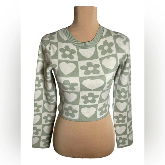 DEBUT~Heart and Flower Checkered Pattern Cropped Sweater Medium - Picture 1 of 7
